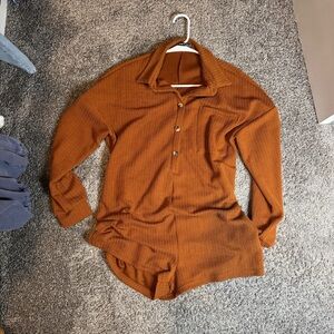 SHEIN 
ROMPER
SIZE 8/10